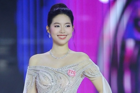 Bố á hậu Châu Anh: 'Tôi từng e ngại khi biết con thi hoa hậu'