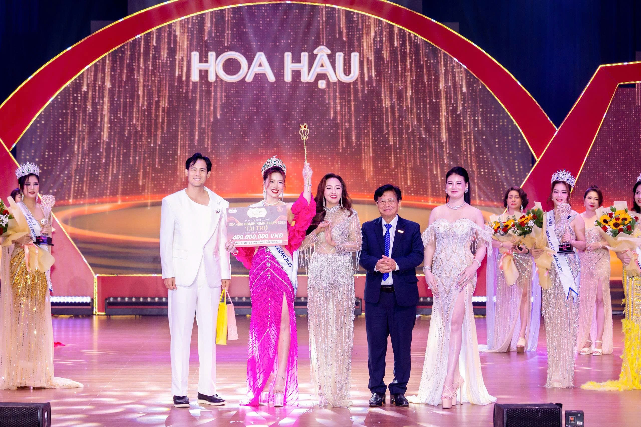 Ngôi vị Hoa hậu Doanh nhân Asean 2025 chính thức gọi tên thí sinh Trần Thị Thịnh - 4
