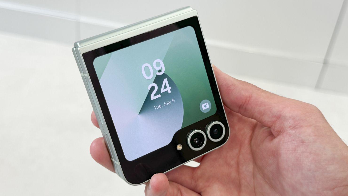 Galaxy Z Flip 6.