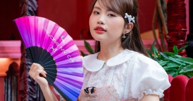 10 gương mặt thu hút nhất "Em xinh say hi"