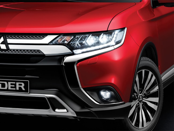 CX-5, Outlander: Xe Nhật "sang hóa", chủ xe Việt có thực sự cần? - 10