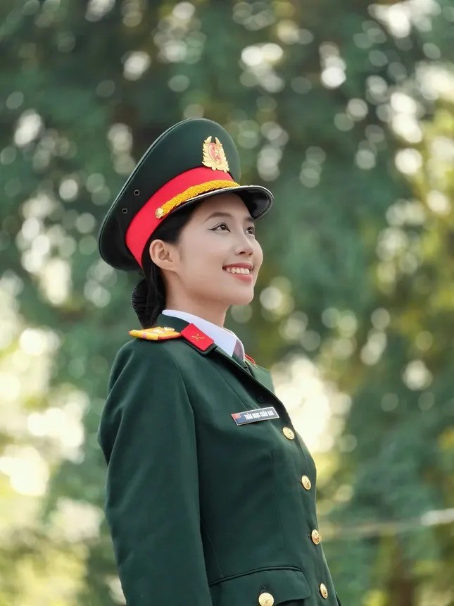Á hậu 1 Trần Ngọc Châu Anh: Cô gái tạo nên kỳ tích nhờ dám thử thách bản thân - 1