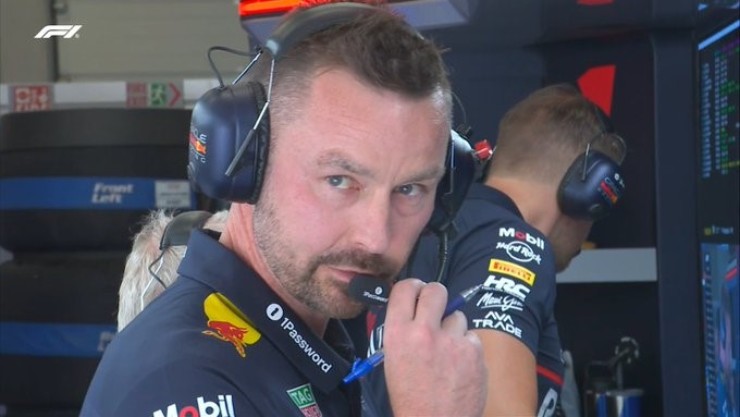 Simon Rennie thay thế Gianpiero Lambiase làm kỹ sư đua cho Verstappen cuối tuần này