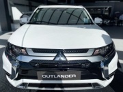 Ngắm chi tiết dòng SUV Mitsubishi Outlander giá từ 825 triệu đồng