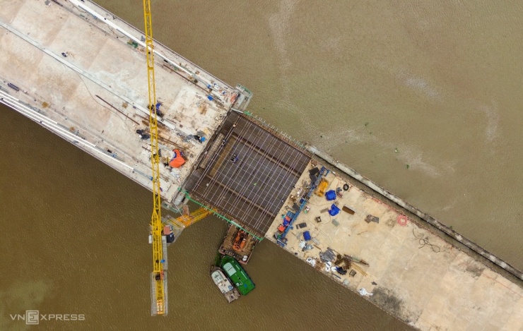 Hình dáng cầu dây văng cao nhất Việt Nam sắp hoàn thành - 12