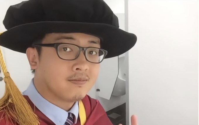 Ding là đã là nghiên cứu sinh sau tiến sĩ. Ảnh: 163