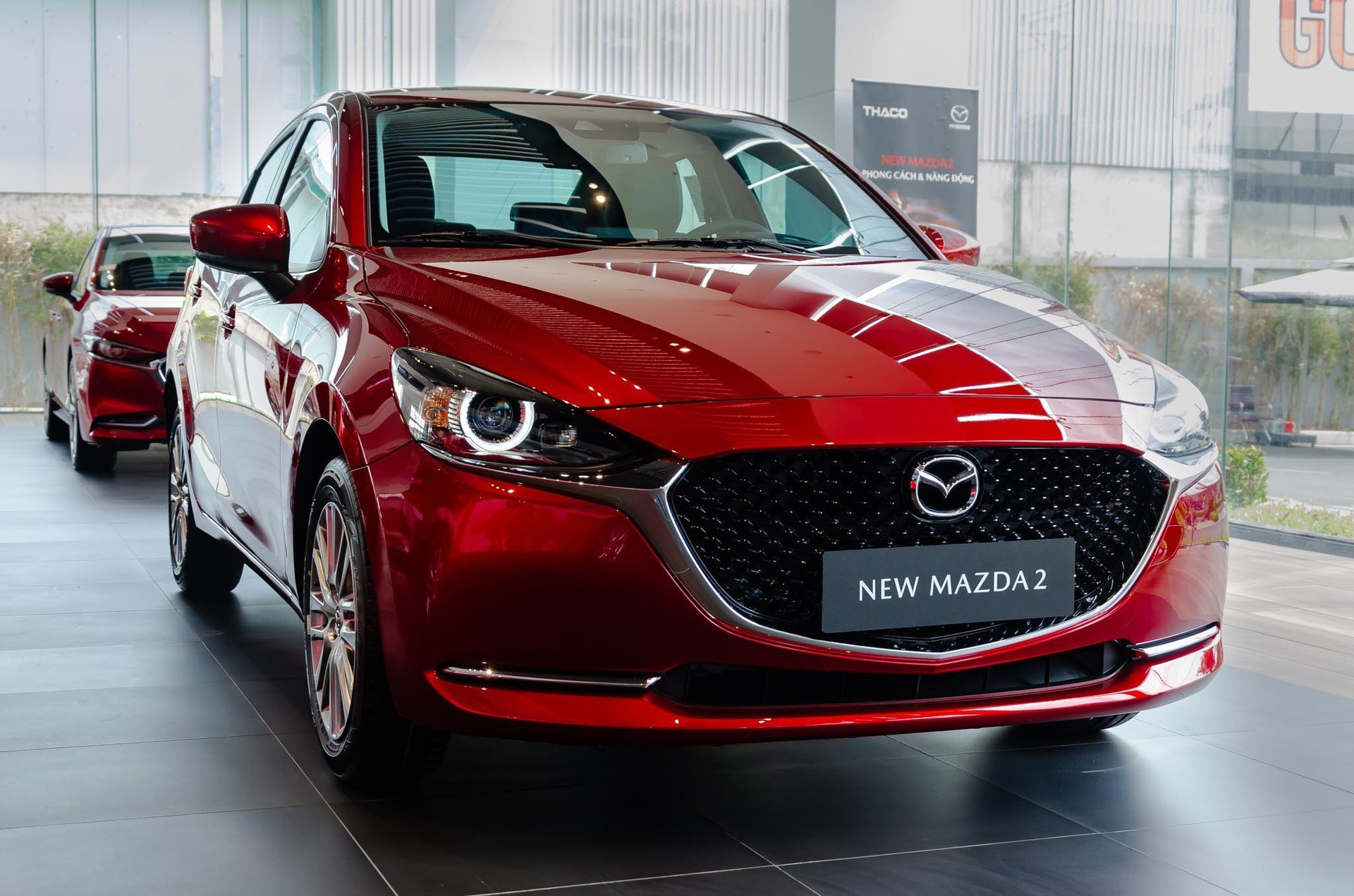 Mua sedan tầm giá 500 triệu chọn Mitsubishi Attrage hay Mazda2? - 2