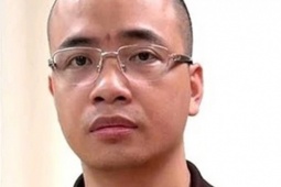  " Phong tỏa "  tài sản Phó Tổng giám đốc Công ty Cổ phần Z Holding sản xuất sữa HIUP