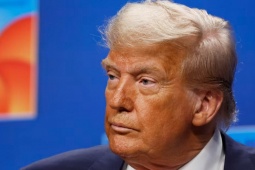 Ông Trump cân nhắc bổ nhiệm  " chủ tịch Fed bóng tối " : Một bước đi chưa từng có trong lịch sử Mỹ