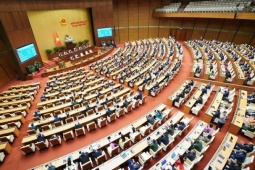 Những quyết sách lịch sử trong kỳ họp lịch sử