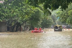 Miền Bắc liên tiếp đón các đợt mưa lớn, nguy cơ xảy ra thời tiết cực đoan