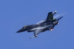 Ukraine mất tiêm kích F-16 thứ 3 cùng phi công, ông Zelensky phản ứng