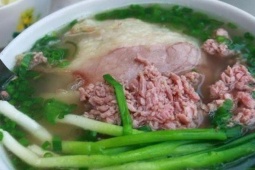 Người phụ nữ 43 tuổi bất ngờ suy gan, suy thận vì 1 sai lầm trong lúc ăn phở mà nhiều người Việt mắc phải