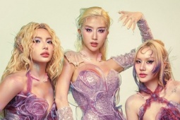Tạo hình thủy quái của Quỳnh Anh Shyn gây bão sân khấu  ' Em xinh say hi ' 