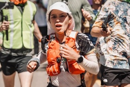 Nữ hoàng chạy bộ Hà Thị Hậu lọt top 2 châu lục tại giải chạy 160km lâu đời nhất thế giới