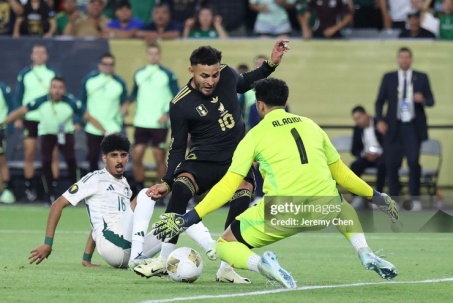 Video bóng đá ĐT Mexico - Saudi Arabia: Tấn công áp đảo, cay đắng phản lưới (Tứ kết Gold Cup)