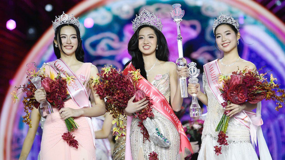 Khoảnh khắc tỏa sáng của Hà Trúc Linh trong đêm chung kết.
