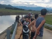 Tin tức trong ngày - Hai anh em ruột đuối nước khi cứu nhau dưới kênh