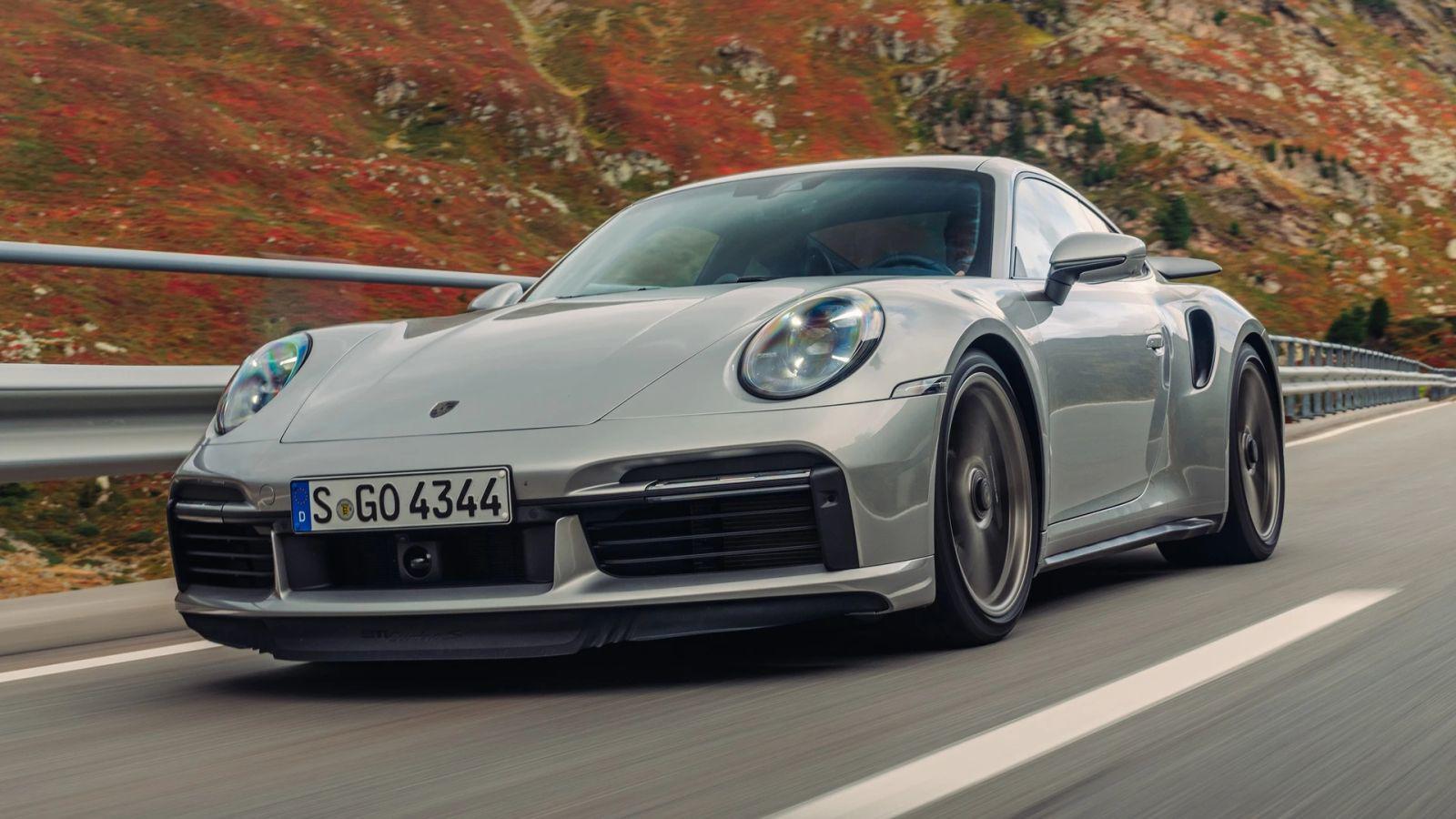 Porsche 911 phiên bản Turbo 50 Years sắp về Việt Nam  - 1