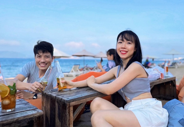 Sau 10 năm thuê nhà Hà Nội, vợ chồng chị Yến quyết định đưa các con tới Nha Trang định cư, cải thiện sức khỏe