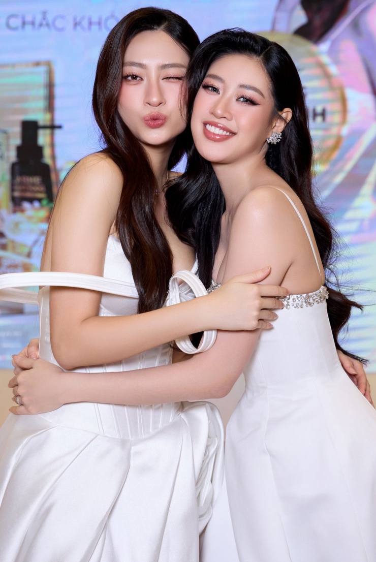 Khánh Vân, Lương Thùy Linh mặc sexy đọ sắc ở sự kiện - 3