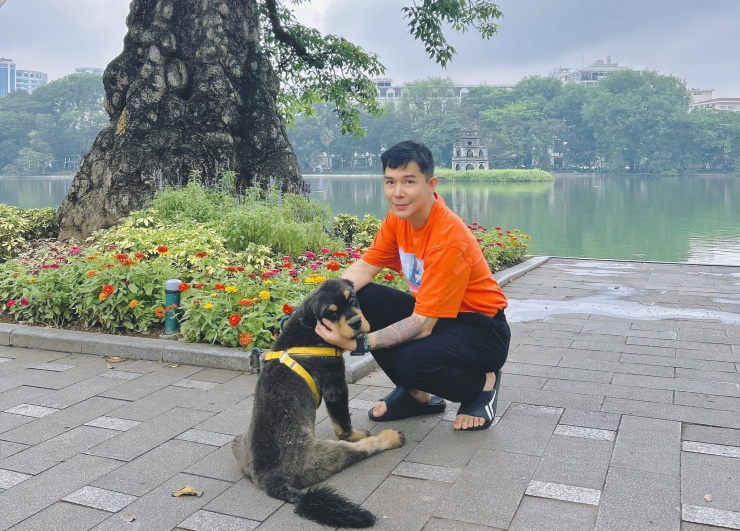 Nathan Lee hiện sống ở Hà Nội.
