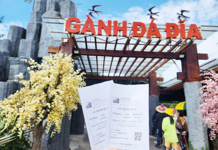 Nhiều điểm check-in hút du khách trên cung đường từ Phú Yên đến Bình Định - 2