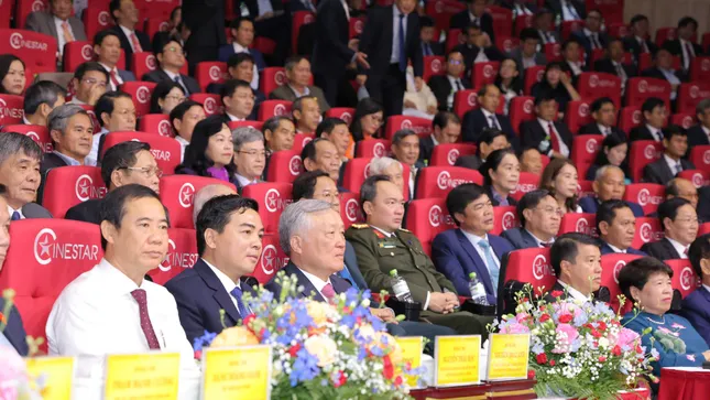Đại biểu tham dự
