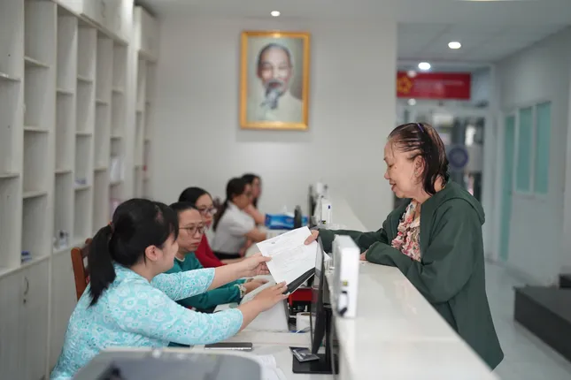 Công bố Bí thư, Chủ tịch UBND các tỉnh, thành phố mới sau sáp nhập - 19