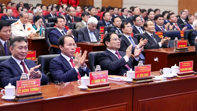Thủ tướng Chính phủ Phạm Minh Chính dự buổi lễ công bố các quyết định của Trung ương về việc hợp nhất Hải Phòng, Hải Dương và tổ chức chính quyền địa phương 2 cấp. Ảnh: Đoàn Bắc