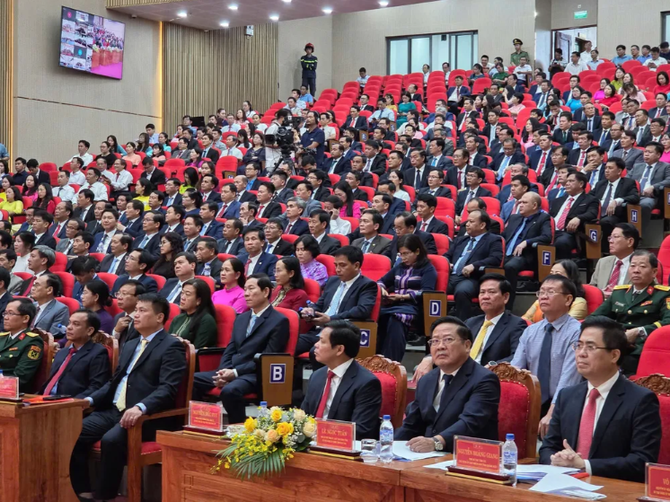 Công bố Bí thư, Chủ tịch UBND các tỉnh, thành phố mới sau sáp nhập - 15