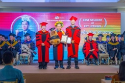 Gần 40 tuổi, chàng trai tạm gác kinh doanh trở thành thủ khoa An ninh mạng