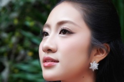 Chuyện chưa từng biết về Hoa hậu Hà Trúc Linh