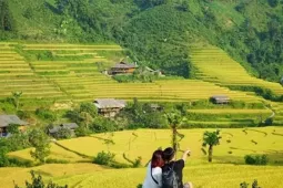 Lạc bước Bản Liền, ngẩn ngơ trước vẻ đẹp Tây Bắc hoang sơ