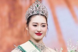 Nhan sắc trong trẻo của cô gái 19 tuổi vừa trở thành Hoa hậu Trái Đất Việt Nam