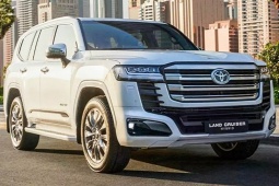 Toyota Land Cruiser 300 mới có thêm tùy chọn động cơ Hybrid