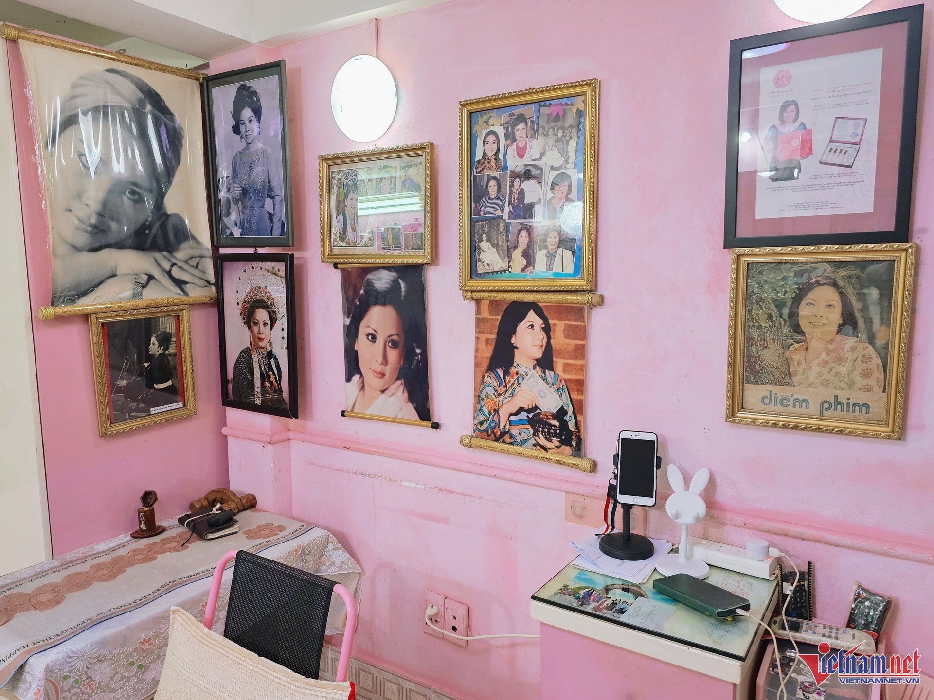 Nữ nghệ sĩ có nhà chục tỷ nhưng ở phòng 24m2, suốt 40 năm chỉ ăn 1 bữa/ngày - 12