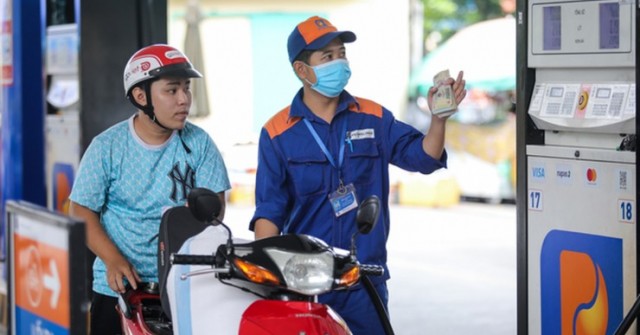 Kinh tế 24h: Giá xăng đồng loạt giảm từ 1/7 vì ...