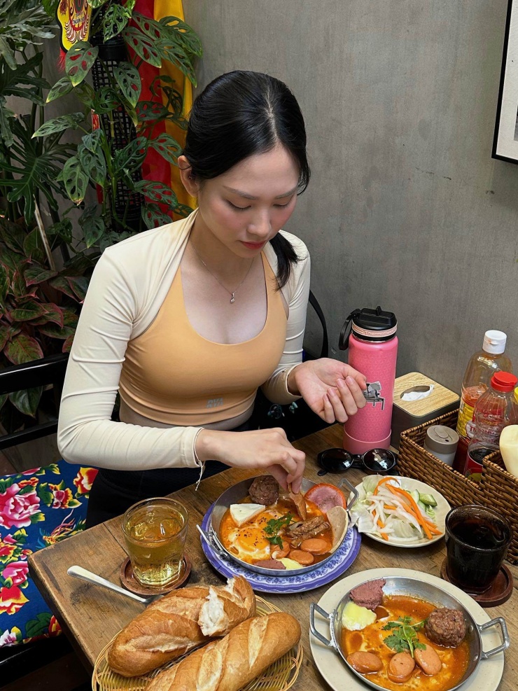 Gần đây, Mai Phương đã ra mắt một số sản phẩm âm nhạc, chính thức theo đuổi con đường ca hát. Tuy nhiên, những sản phẩm này vẫn chưa tạo được dấu ấn rõ nét trong lòng công chúng.