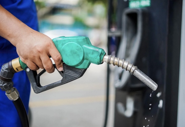 Điện hoá được xem là giải pháp quan trọng giảm phụ thuộc vào nguồn cung xăng dầu. (Ảnh: Chí Hùng)