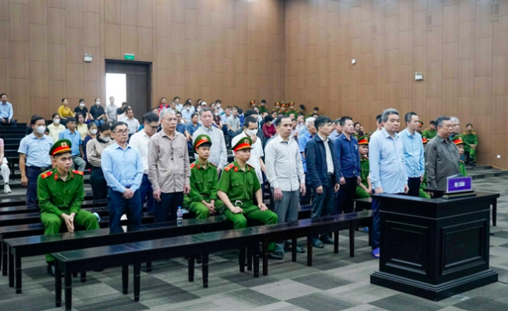 Các bị cáo tại phiên tòa.