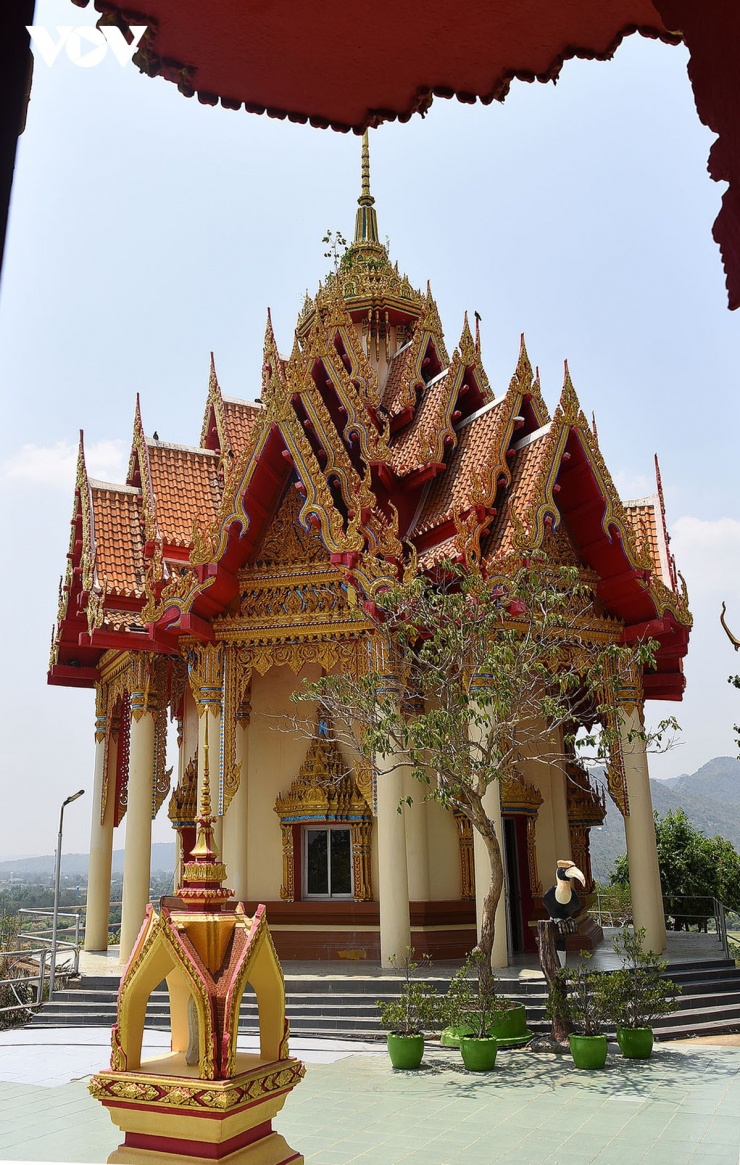 Chùa&nbsp;Wat Tham Suea có kiến trúc đặc trưng của Phật giáo và văn hóa Thái Lan.