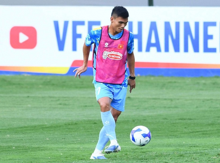 Xuân Mạnh trưởng thành từ lò đào tạo của SLNA. Ảnh: Hà Nội FC.