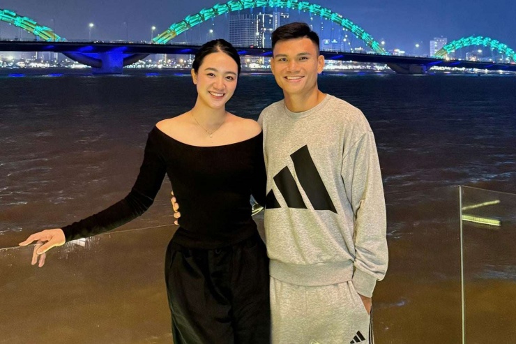 Hậu vệ Hà Nội FC: Từng “nghèo nhất” U23 Việt Nam, bứt phá và hôn nhân viên mãn - 10