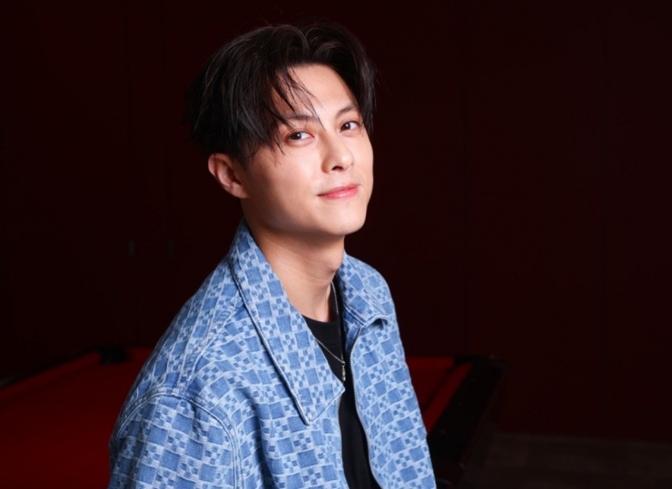 Khâu Thắng Dực được yêu mến nhờ ngoại hình điển trai.