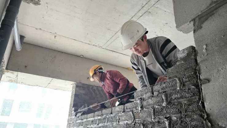 Biến động giá vật liệu xây dựng đang ảnh hưởng đáng kể tới tiến độ thi công dự án.