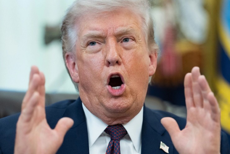 Ông Donald Trump "nghiêm túc cân nhắc" rút Mỹ khỏi NATO