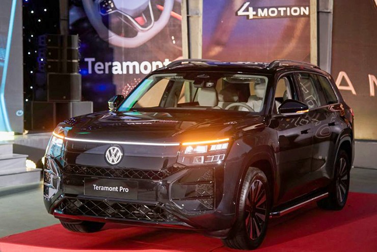 Cận cảnh mẫu xe Volkswagen Teramont Pro đầu tiên tại Việt Nam