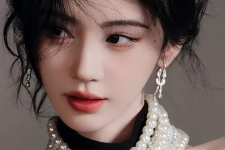 Đòn hiểm vào Cúc Tịnh Y