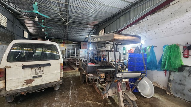 Bên trong cơ sở chế biến, đóng gói thực phẩm của Công ty Cường Phát. Ảnh: PV